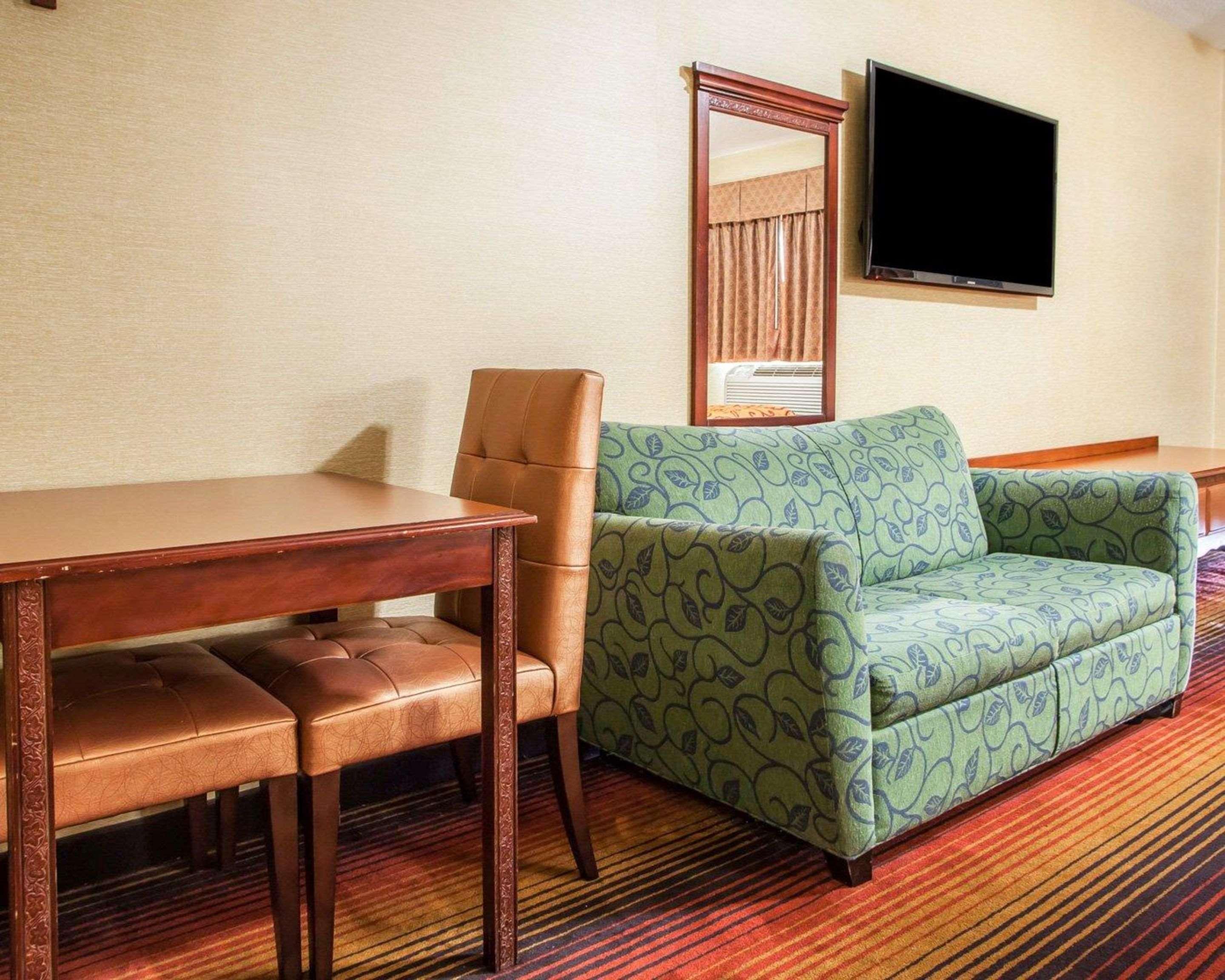 Rodeway Inn Jersey City Exteriör bild