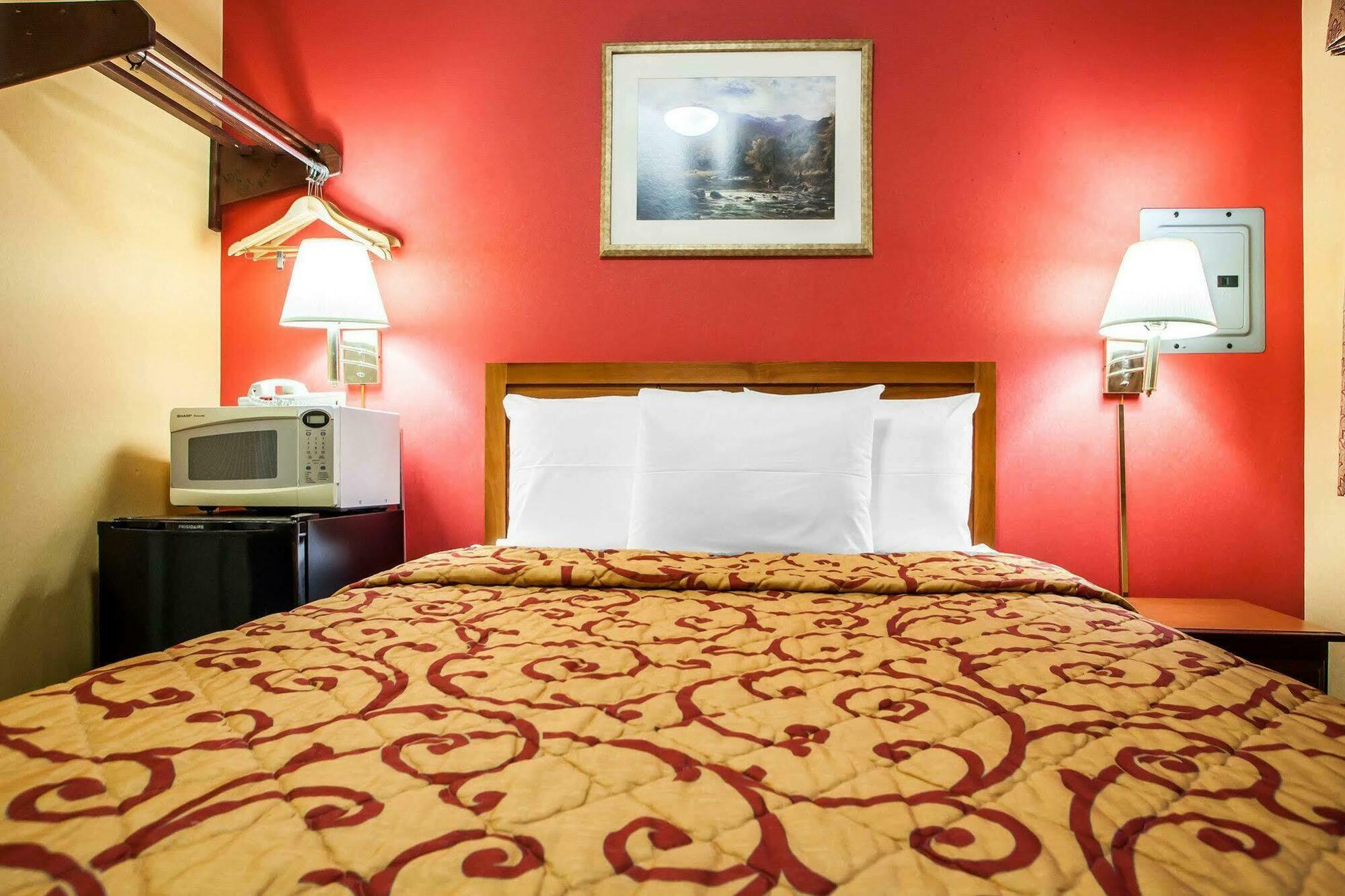 Rodeway Inn Jersey City Exteriör bild